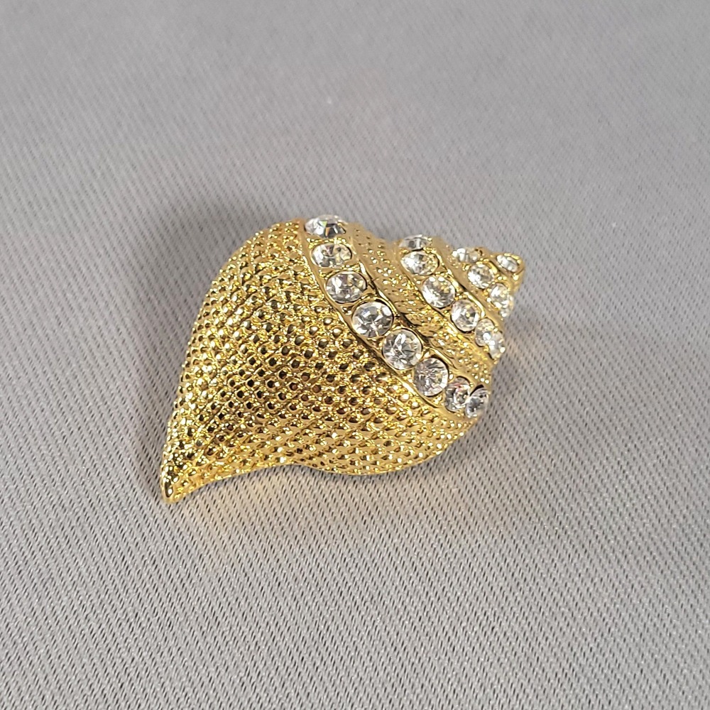 Kenneth Jay Lane Conch Seashell Brooch Gold Tone Rhinestone Nautical Pendant